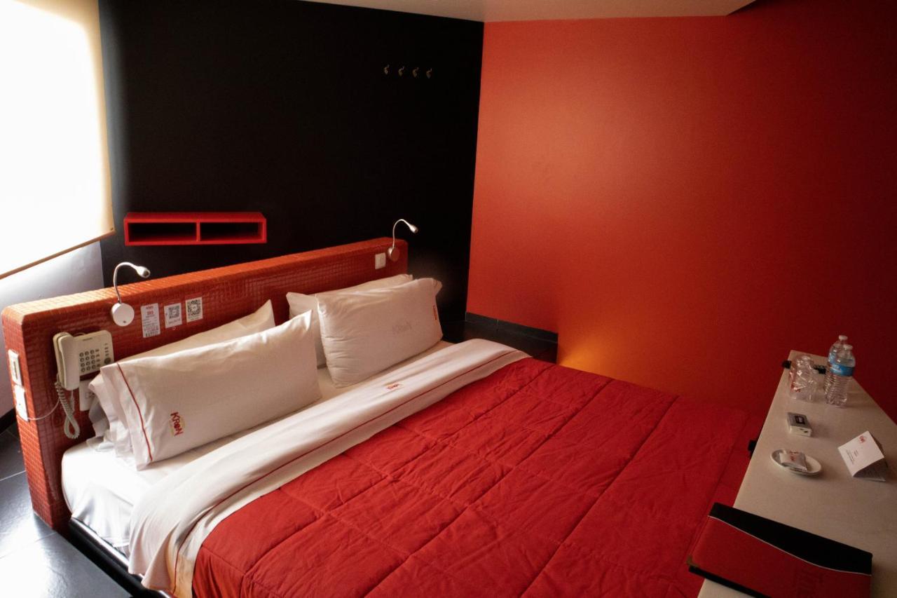 Love Hotel Kron Meksika Dış mekan fotoğraf