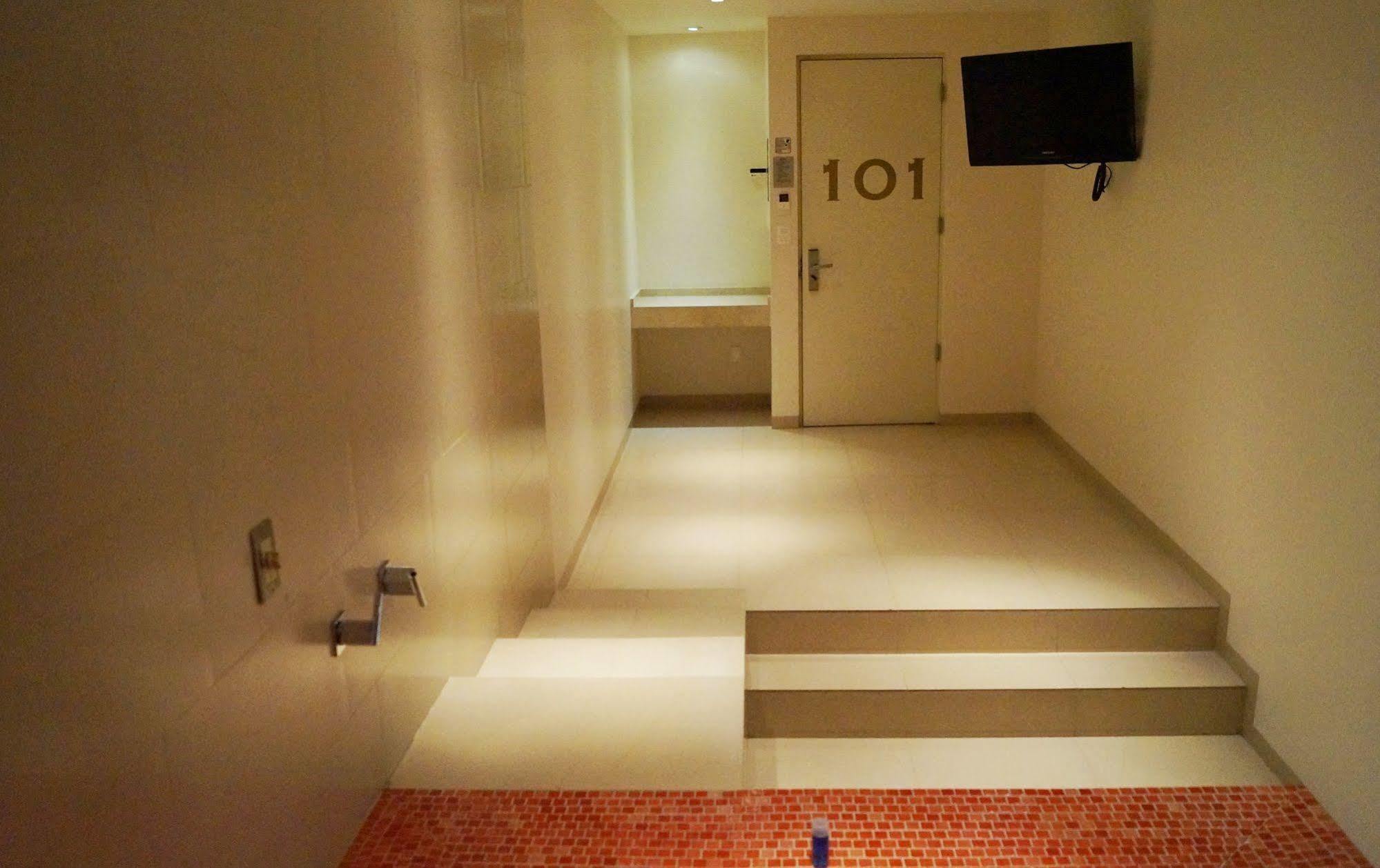 Love Hotel Kron Meksika Dış mekan fotoğraf